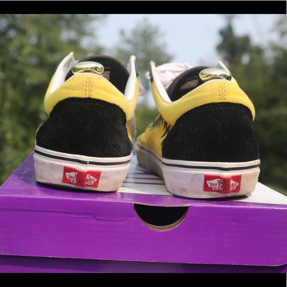 Vans Old Skool x Peanuts ‘Charlie Brown’ Sneakers Size 11.5 - Picture 6 of 12